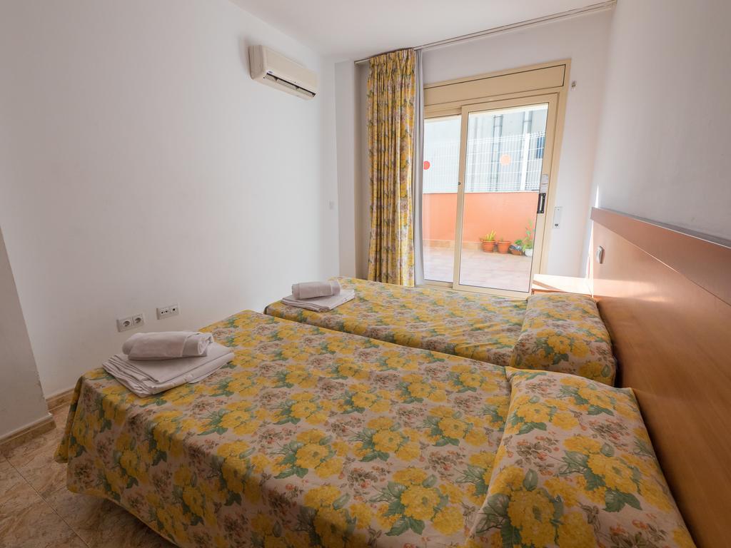 Apartaments Ar Easy Santa Anna II Льорет-де-Мар Экстерьер фото